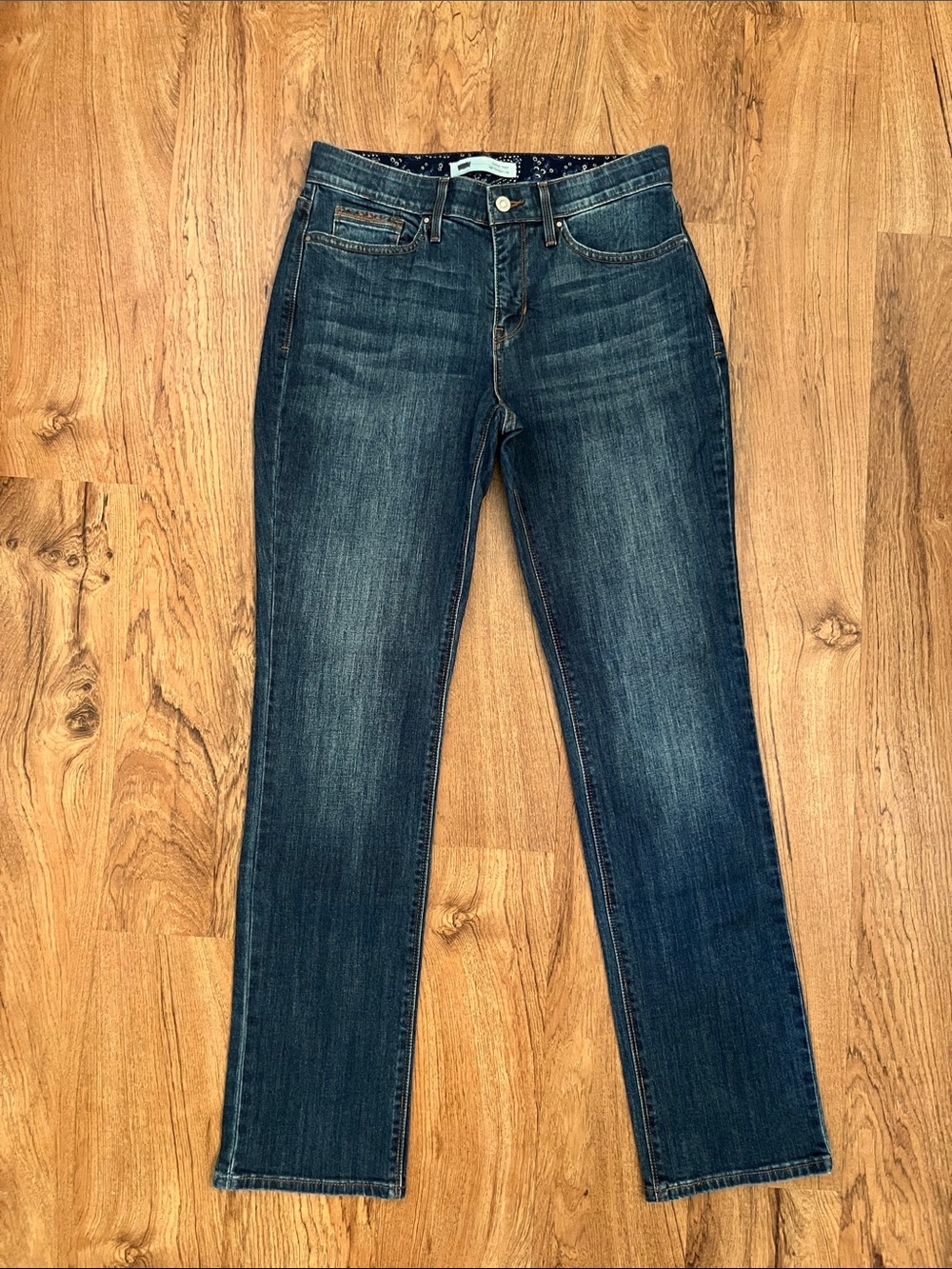 Levi’s 525 Perfect Waist Straight Jeans
